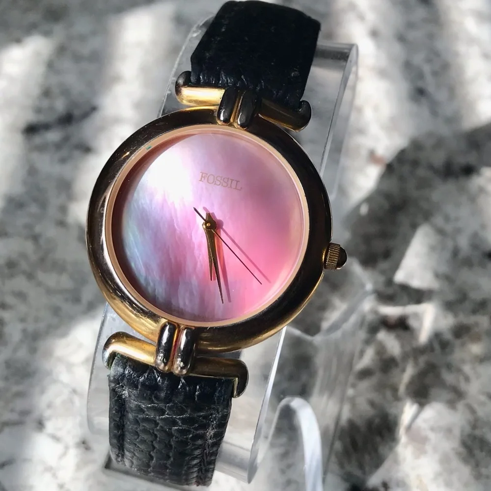 1980’s PINK ABALONE FOSSIL WORLD WATCH